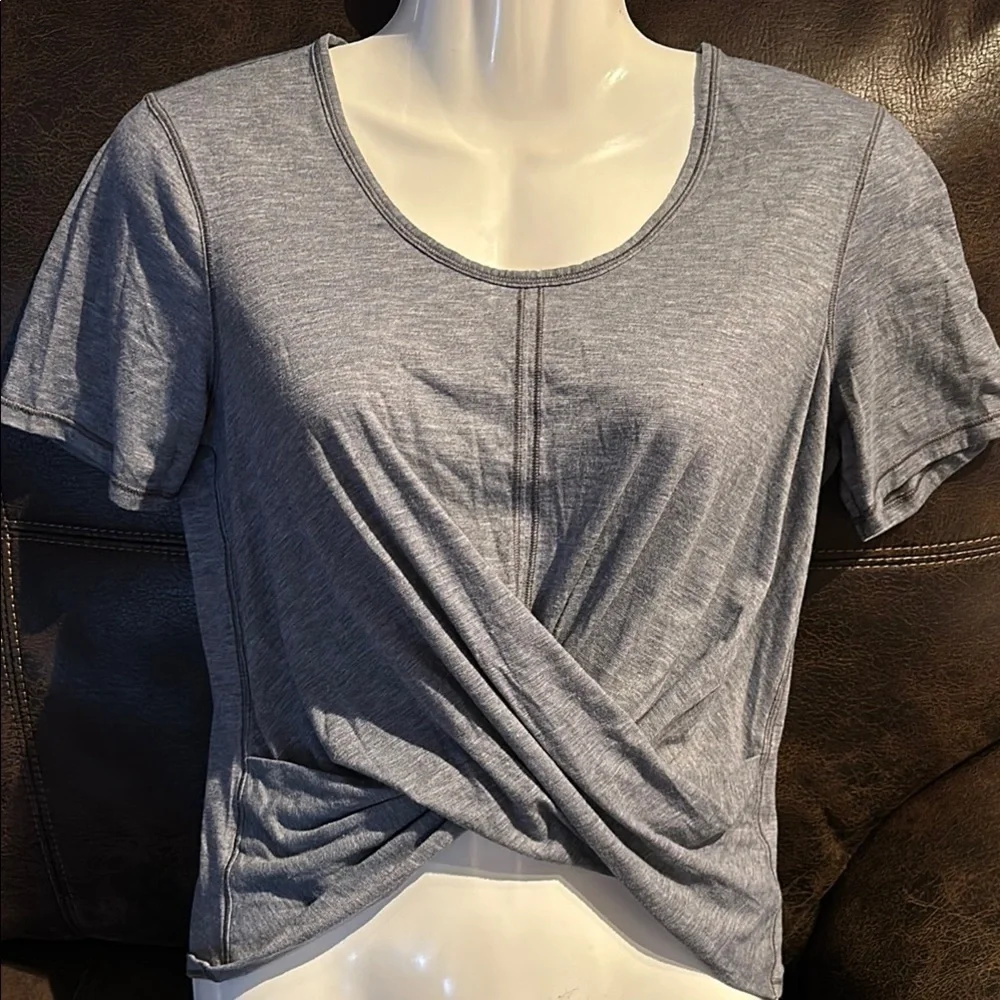 Lululemon Gray Women's Twist Front Top Size 2
